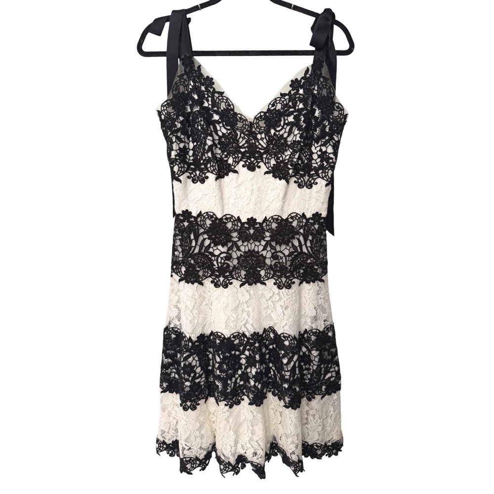 Tadashi Shoji Black and White Floral Lace Tier Embroidered Cocktail Dress NWT 10